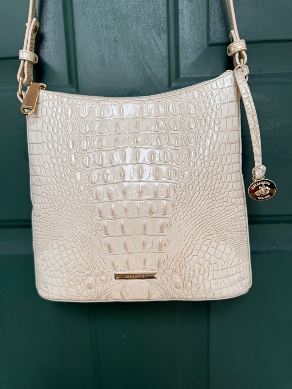 Brahmin Katie Crossbody White Croc Embossed Leather EXCELLENT Condition - Picture 5 of 16